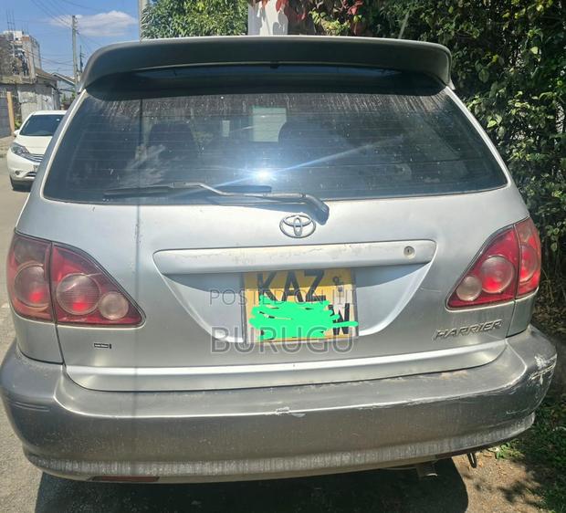 Toyota Harrier 2001 Silver