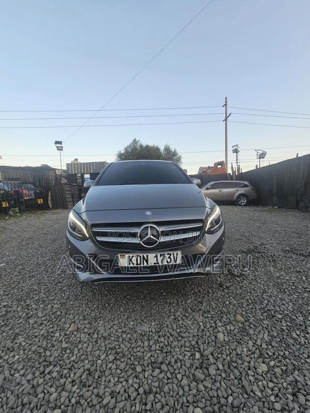 Mercedes-Benz B-Class B180 Petrol 2016 Gray