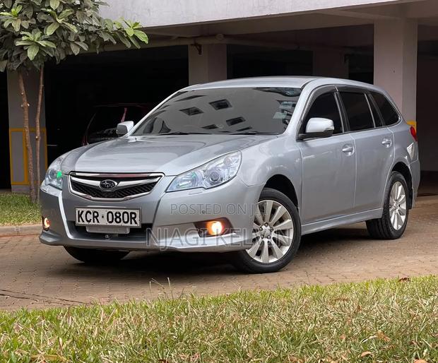 Subaru Legacy 2011 Silver