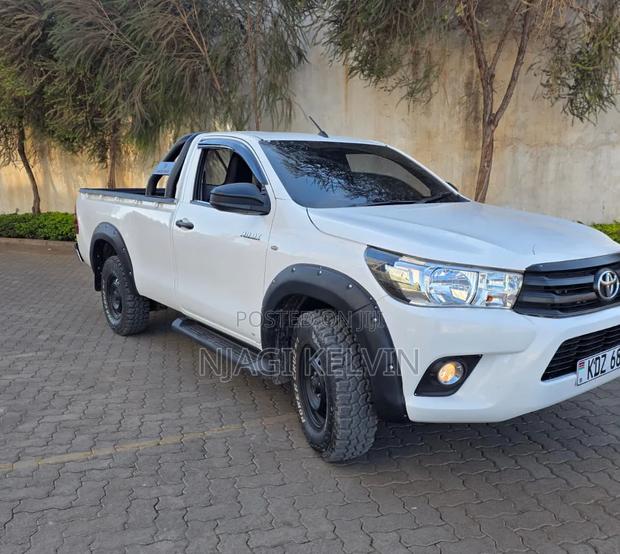 Toyota Hilux Revo Single Cab Deisel 2.4 RWD 2019 White
