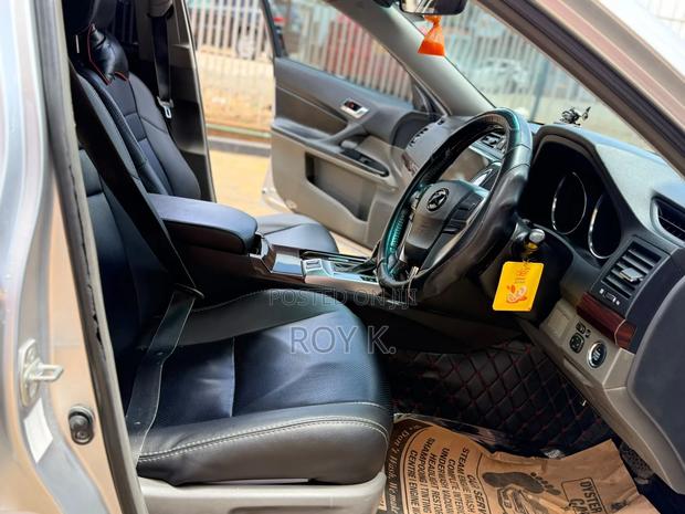 Toyota Mark X 2.5 RWD 2010 Silver
