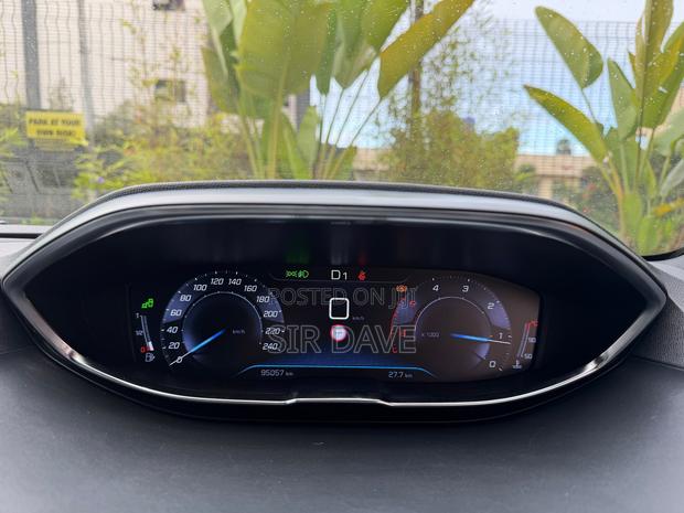 Peugeot 5008 2.0 BlueHDi 180 GT 2019 White