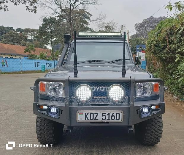 Toyota Land Cruiser 79 Series 2014 Gray
