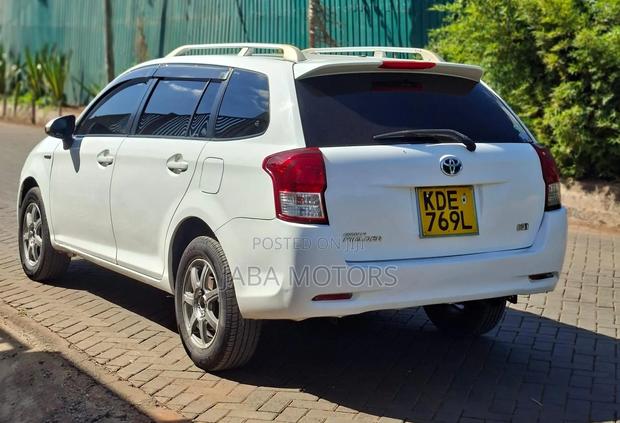 Toyota Corolla Fielder 2015 White