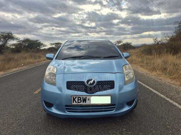 Toyota Vitz 1.0 FWD 5dr 2008 Blue