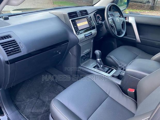 Toyota Land Cruiser Prado 2.7 2019 Black