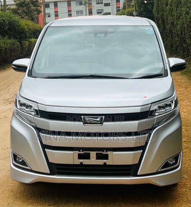 Toyota Noah 2.0 FWD (8 Seater) 2020 Silver