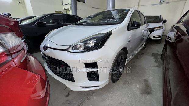 Toyota Aqua 2020 White