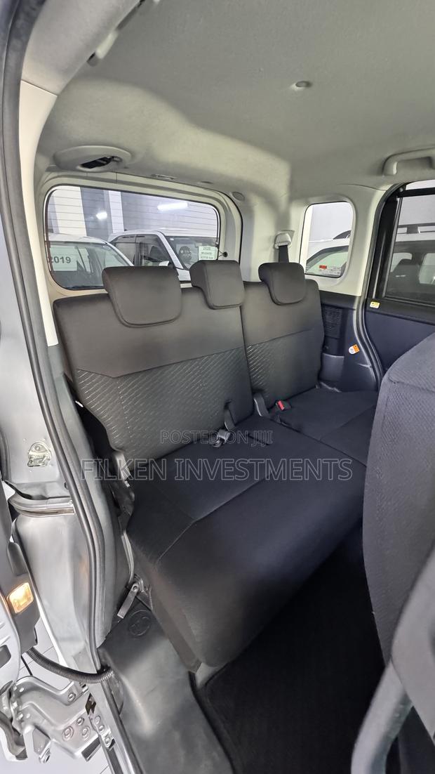 Toyota Roomy 1.0 FWD 2021 Silver