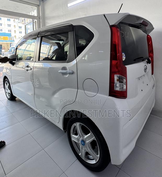 Daihatsu Move 2021 White