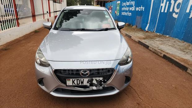 Mazda Demio 2018 Silver