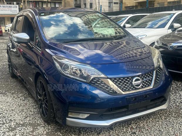 Nissan Note 1.2 Hybrid 2019 Blue