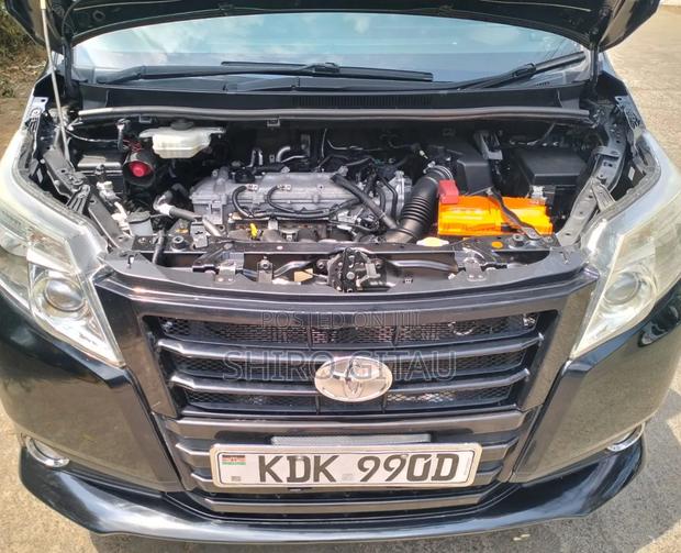 Toyota Noah 2015 Black