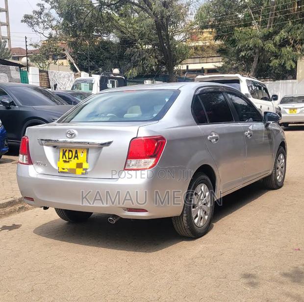 Toyota Axio 1.5 G 2WD 2013 Silver