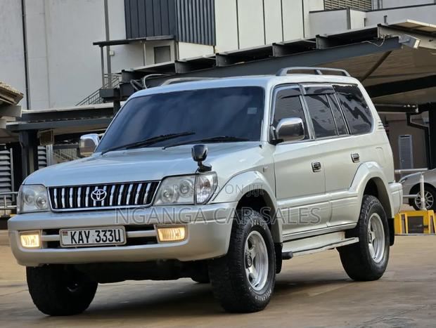 Toyota Land Cruiser Prado 2000 Silver
