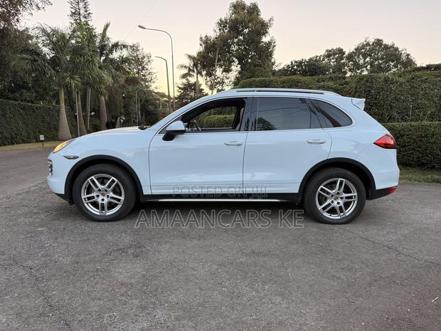 Porsche Cayenne 4dr SUV AWD (3.6L 6cyl 6M) 2014 White