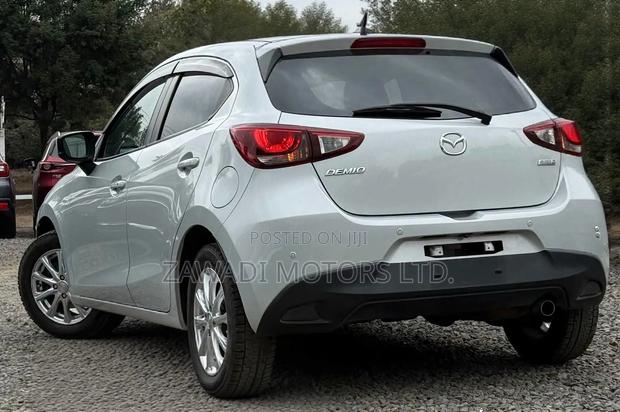 Mazda Demio 2019 Gray