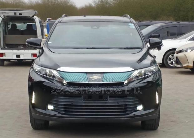 Toyota Harrier 2.0 2019 Black