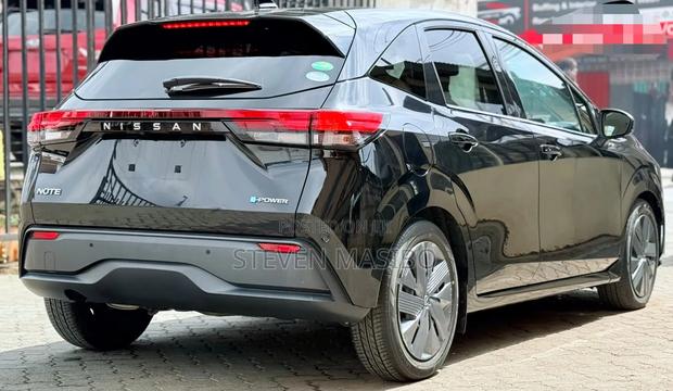 Nissan Note 1.2 Hybrid 2021 Black
