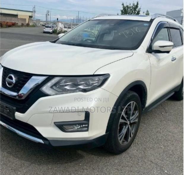 Nissan X-Trail 2.0 Petrol AWD 2019 White