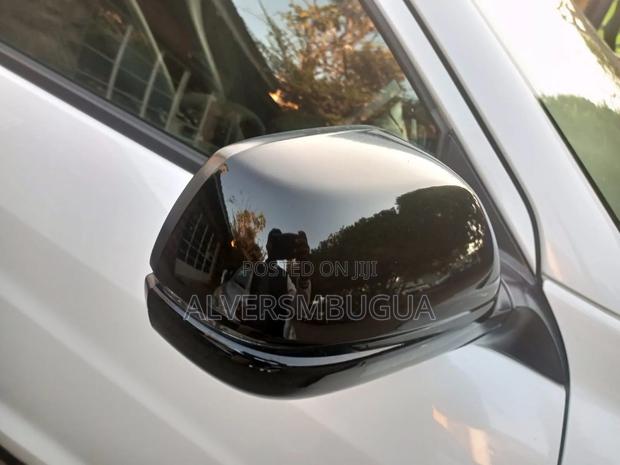 Honda Vezel 1.5 2WD 172 hp 2019 Off white