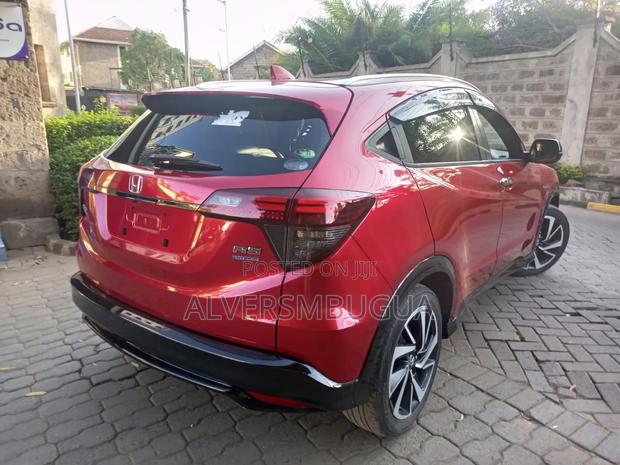 Honda Vezel 1.5 2WD 172 hp 2019 Maroon