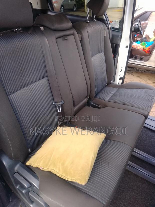 Toyota Noah 2.0 FWD (8 Seater) 2016 White
