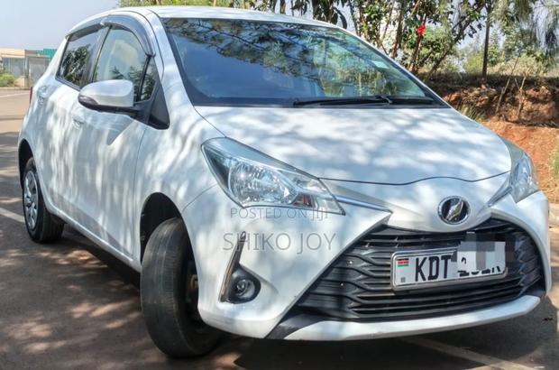 Toyota Vitz 2018 White