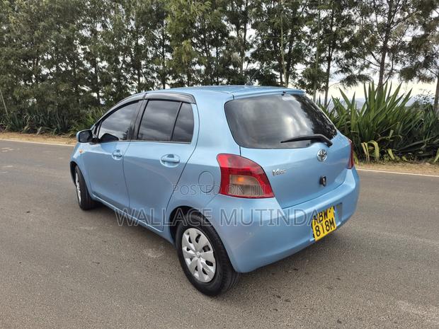 Toyota Vitz 2007 Blue