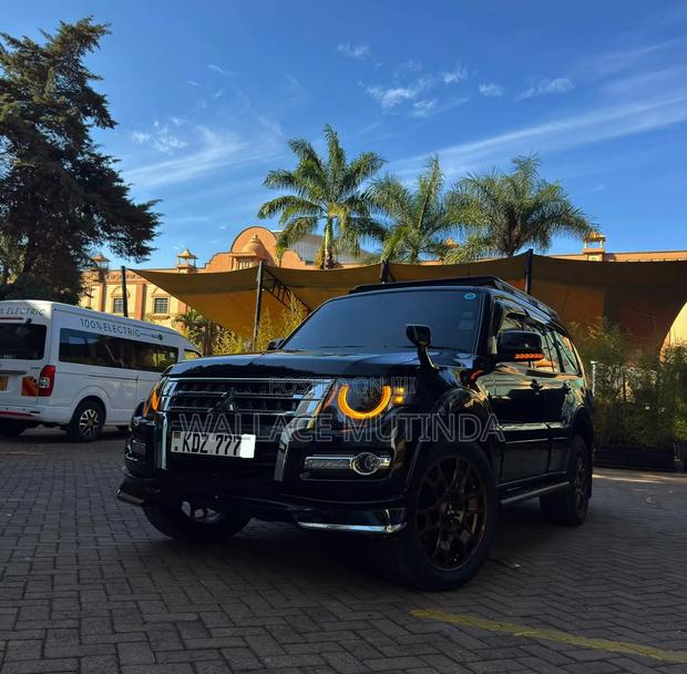 Mitsubishi Pajero 2019 Black