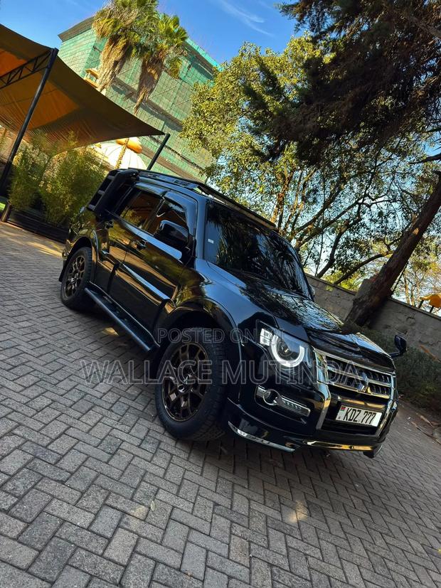 Mitsubishi Pajero 2019 Black