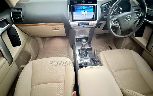 Toyota Land Cruiser Prado 2023 White