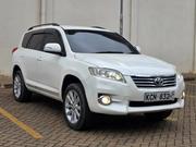 Toyota Vanguard 2010 White for sale