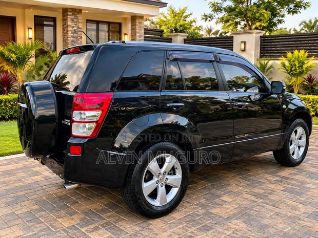 Suzuki Escudo 2007 Black