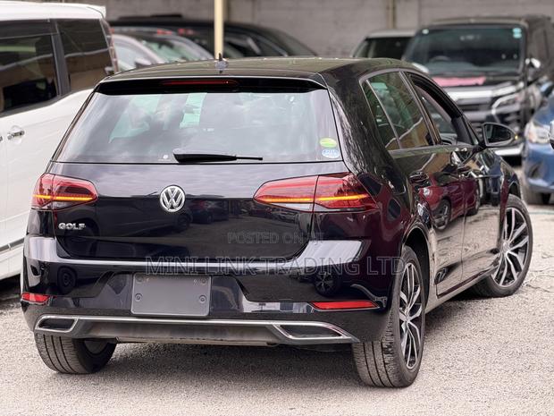 Volkswagen Golf 1.4T S FWD 2019 Black