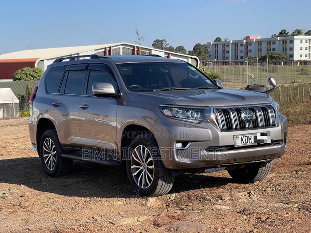 Toyota Land Cruiser Prado 2.8 2017 Brown