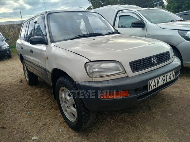 Toyota RAV4 Base 4x4 1999 Silver