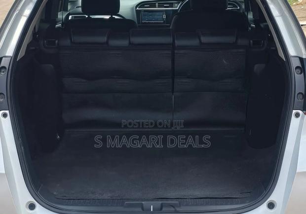 Honda Shuttle 1.5 Hybrid 2WD 2020 White