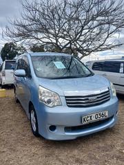 Toyota Noah 2013 Blue for sale