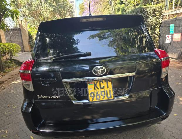 Toyota Vanguard 2012 Black