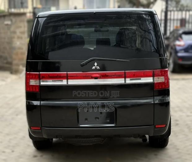 Mitsubishi Delica 2019 Black