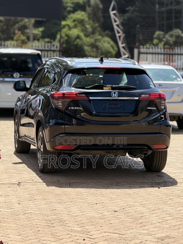 Honda Vezel 1.5 Hybrid 4WD 2019 Black