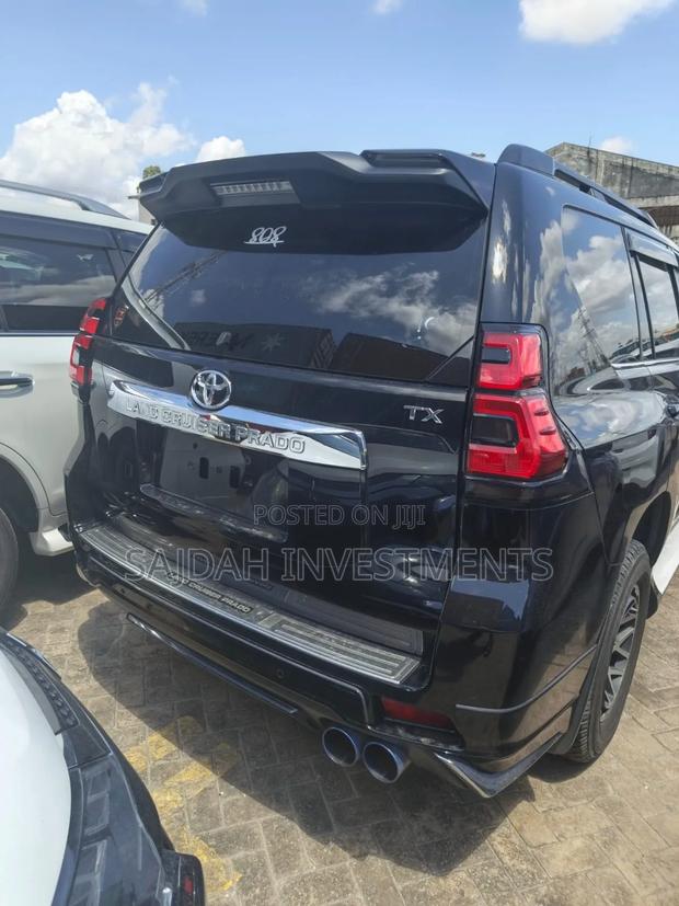 Toyota Land Cruiser Prado 2.7 2019 Black