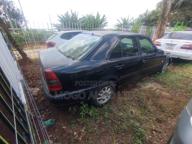 Mercedes-Benz C200 2000 Black