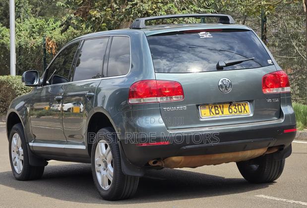 Volkswagen Touareg 3.0 V6 TDi Automatic 2006 Gray