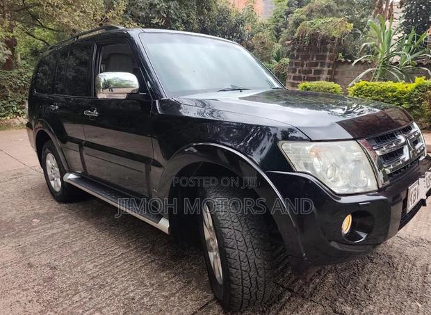 Mitsubishi Pajero 2011 Black