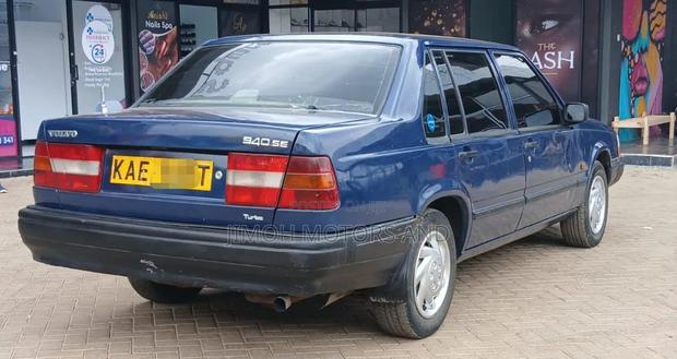 Volvo 940 1998 Blue
