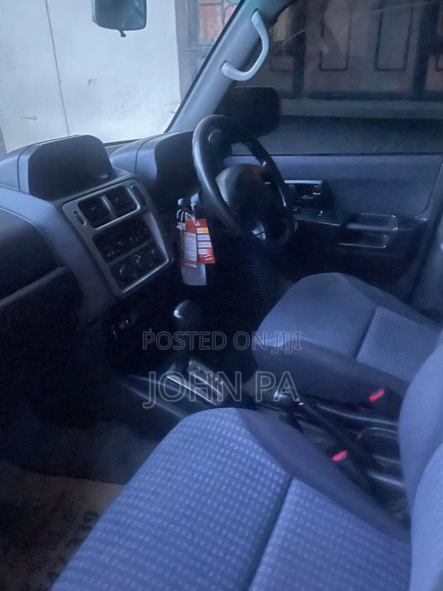Mitsubishi Pajero IO 2000 Pearl