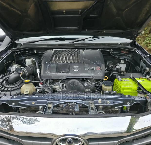 Toyota Hilux 3.0 D-4D 4x4 2014 Gray