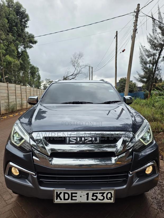 Isuzu MU-X 2021 Gray